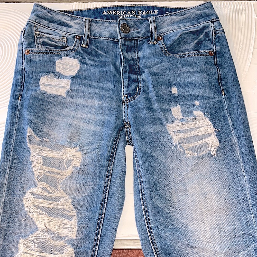 AE Boyfriend Jeans